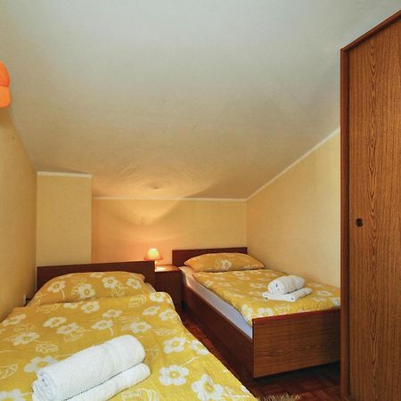 3 Bedroom Gorgeous Apartment In 波雷奇 外观 照片