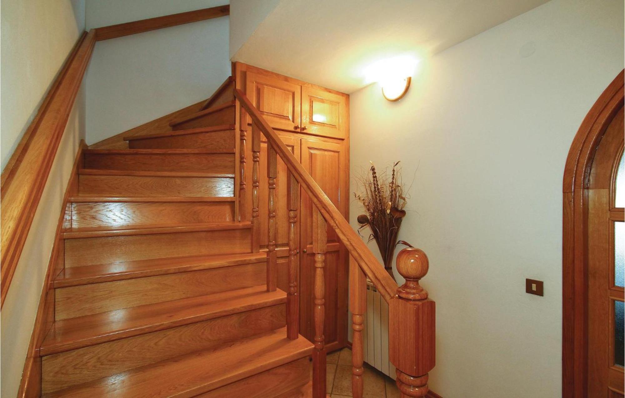 3 Bedroom Gorgeous Apartment In 波雷奇 外观 照片